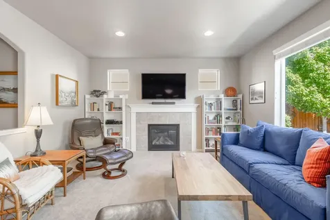 604 SE Glengarry Place Bend OR 97702