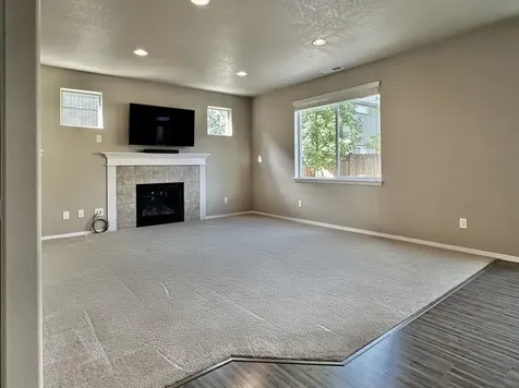 604 SE Glengarry Place Bend OR 97702