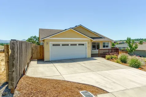 214 Barton Road Eagle Point OR 97524