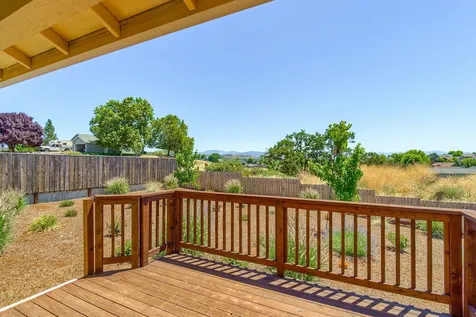 214 Barton Road Eagle Point OR 97524