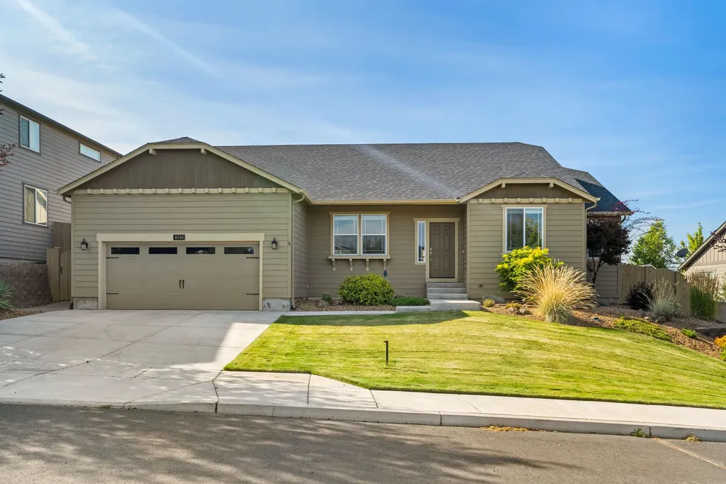 4646 SW Umatilla Avenue Redmond OR 97756