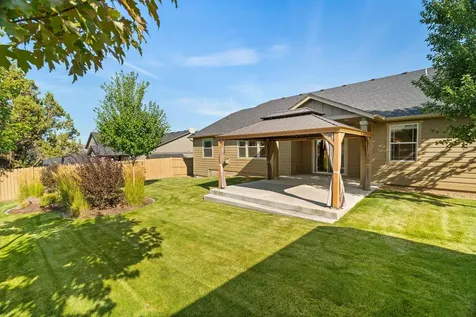 4646 SW Umatilla Avenue Redmond OR 97756
