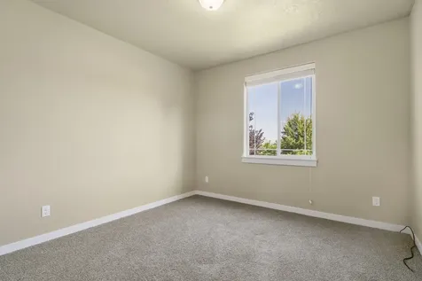 4646 SW Umatilla Avenue Redmond OR 97756