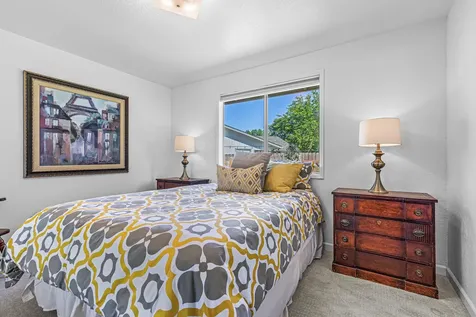 2569 Delmar Way Medford OR 97504