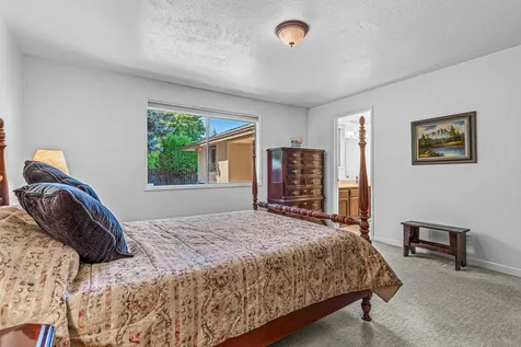2569 Delmar Way Medford OR 97504