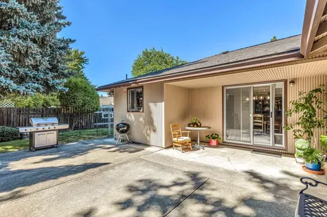 2569 Delmar Way Medford OR 97504