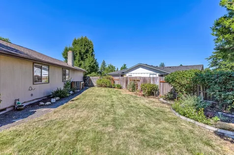 2569 Delmar Way Medford OR 97504