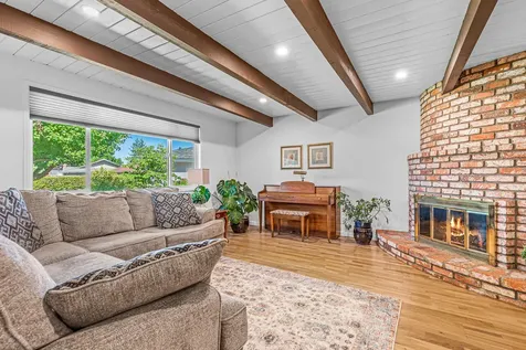 2569 Delmar Way Medford OR 97504