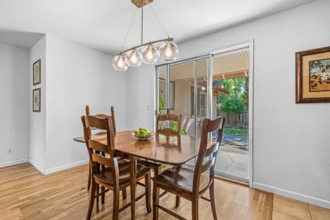2569 Delmar Way Medford OR 97504