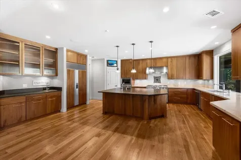 287 Island Pointe Drive Medford OR 97504