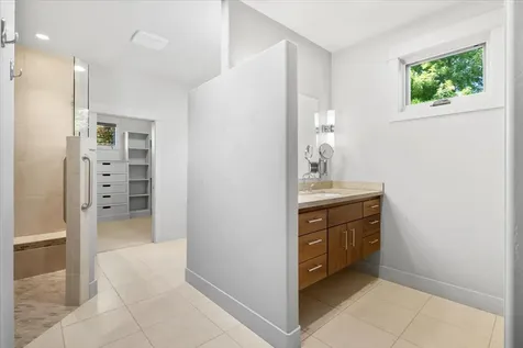 287 Island Pointe Drive Medford OR 97504
