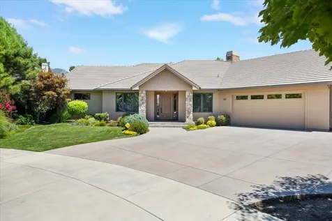 287 Island Pointe Drive Medford OR 97504