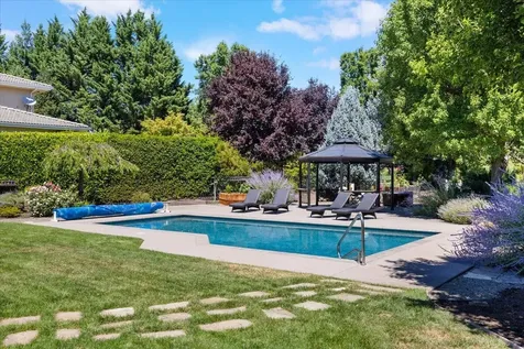 287 Island Pointe Drive Medford OR 97504