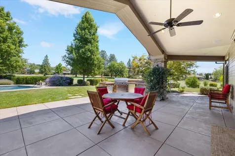 287 Island Pointe Drive Medford OR 97504