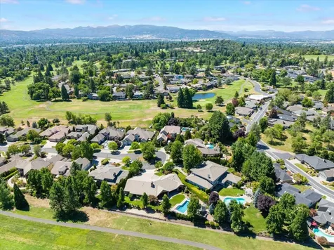 287 Island Pointe Drive Medford OR 97504