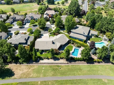 287 Island Pointe Drive Medford OR 97504