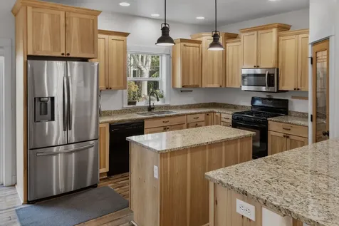 1620 NW Larch Tree Court Redmond OR 97756