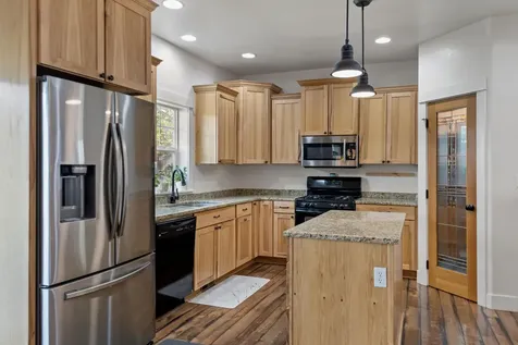 1620 NW Larch Tree Court Redmond OR 97756