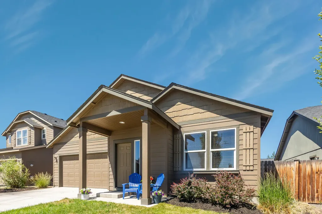 1077 SE 6th Street Bend OR 97702