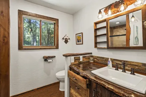 3300 - Amber Lane Grants Pass OR 97527
