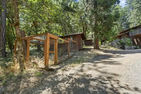 3300 - Amber Lane Grants Pass OR 97527