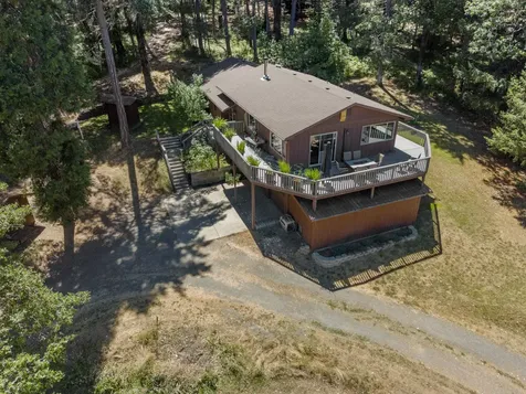 3300 - Amber Lane Grants Pass OR 97527