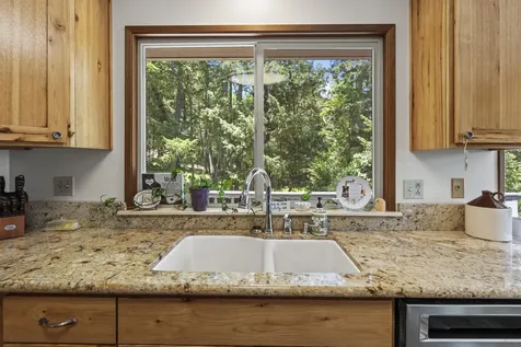 3300 - Amber Lane Grants Pass OR 97527