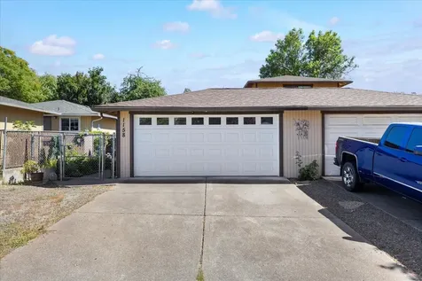 1158 Skeeters Lane Medford OR 97504
