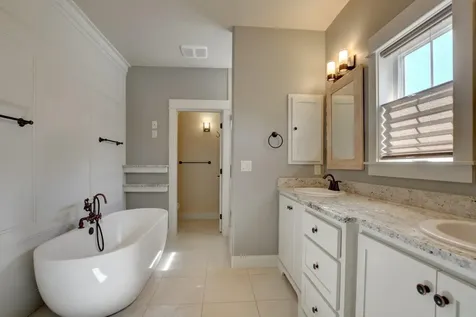 3767 Sunleaf Avenue Medford OR 97504