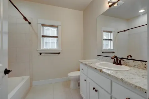 3767 Sunleaf Avenue Medford OR 97504