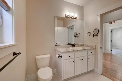 3767 Sunleaf Avenue Medford OR 97504