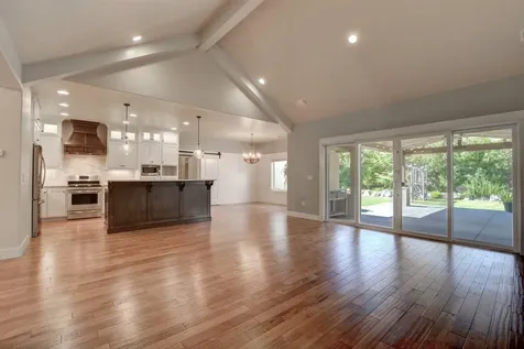 3767 Sunleaf Avenue Medford OR 97504