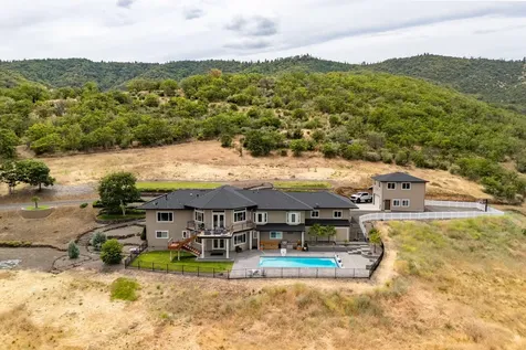 1900 Ashland Mine Road Ashland OR 97520