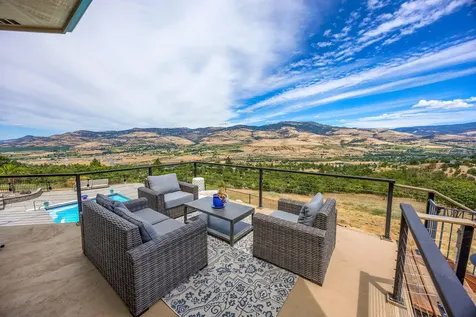 1900 Ashland Mine Road Ashland OR 97520
