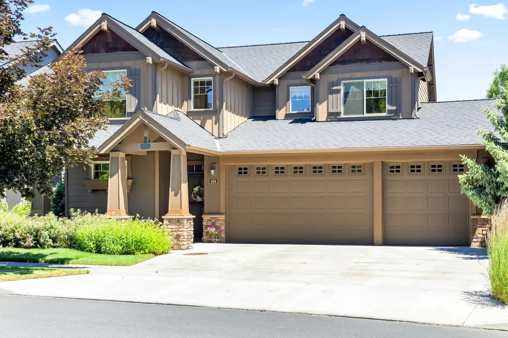 424 NW 29th Street Redmond OR 97756