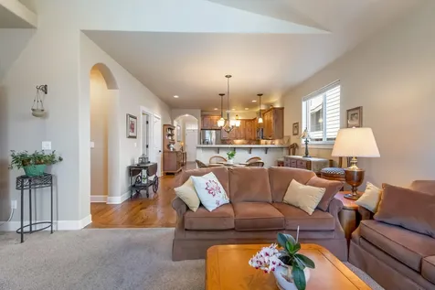 424 NW 29th Street Redmond OR 97756