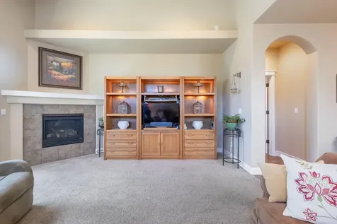 424 NW 29th Street Redmond OR 97756