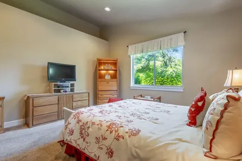 424 NW 29th Street Redmond OR 97756