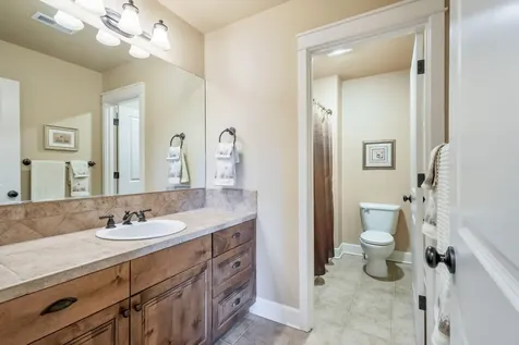 424 NW 29th Street Redmond OR 97756