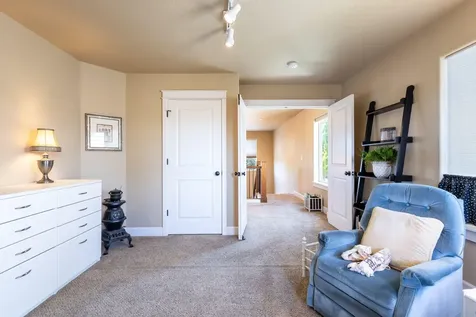 424 NW 29th Street Redmond OR 97756