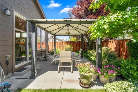 424 NW 29th Street Redmond OR 97756