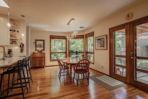 148 N Wightman Street Ashland OR 97520