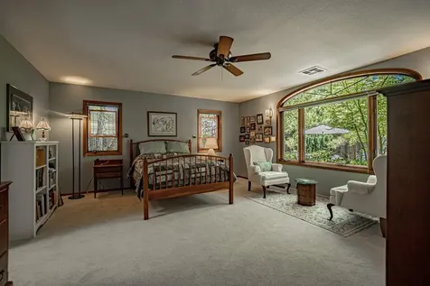 148 N Wightman Street Ashland OR 97520