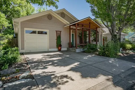 148 N Wightman Street Ashland OR 97520
