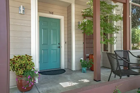 148 N Wightman Street Ashland OR 97520