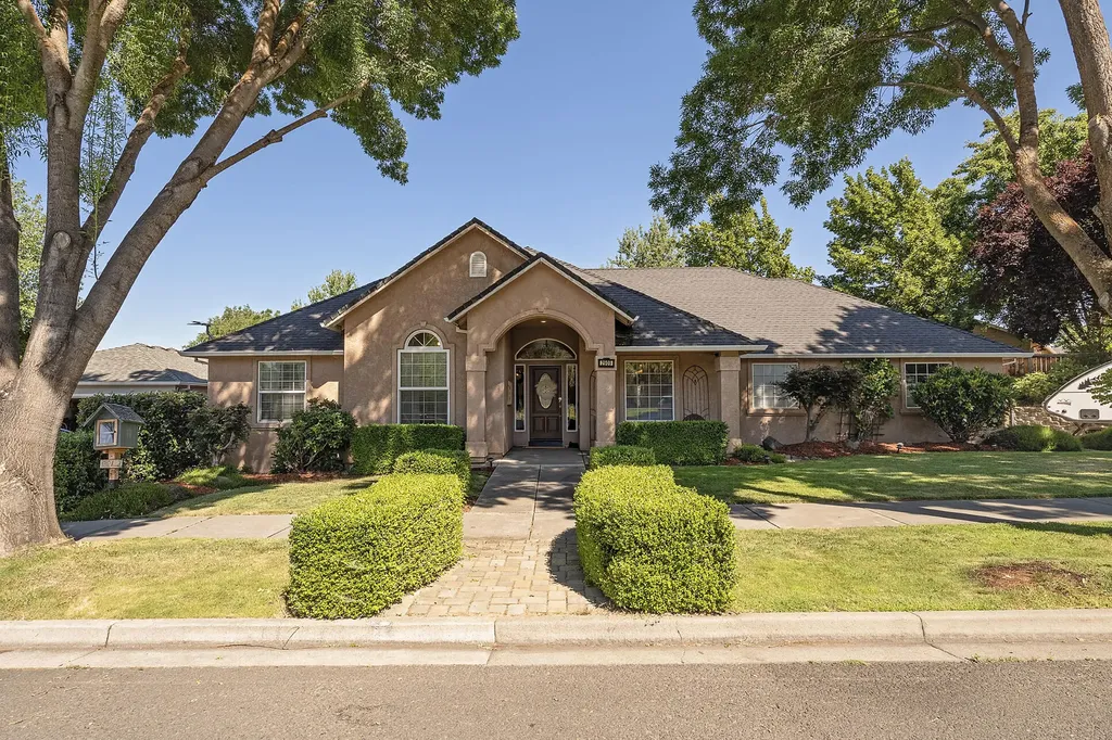 2909 Farmington Avenue Medford OR 97504