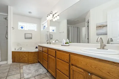 2909 Farmington Avenue Medford OR 97504