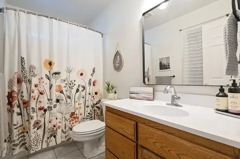 2909 Farmington Avenue Medford OR 97504