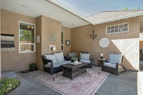 2909 Farmington Avenue Medford OR 97504