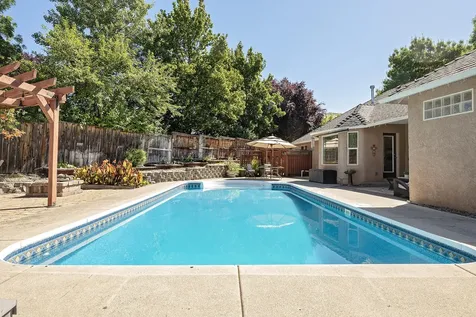2909 Farmington Avenue Medford OR 97504